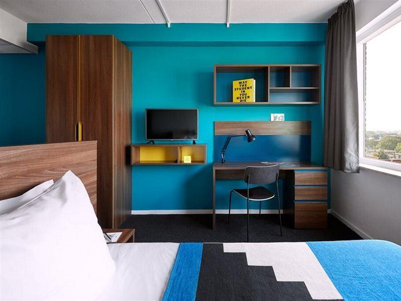 Hotel The Social Hub 3*